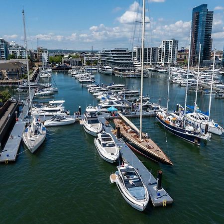The Greenwich - Two Bedroom Apartment With Parking, Close To Ferry Terminals サウサンプトン エクステリア 写真