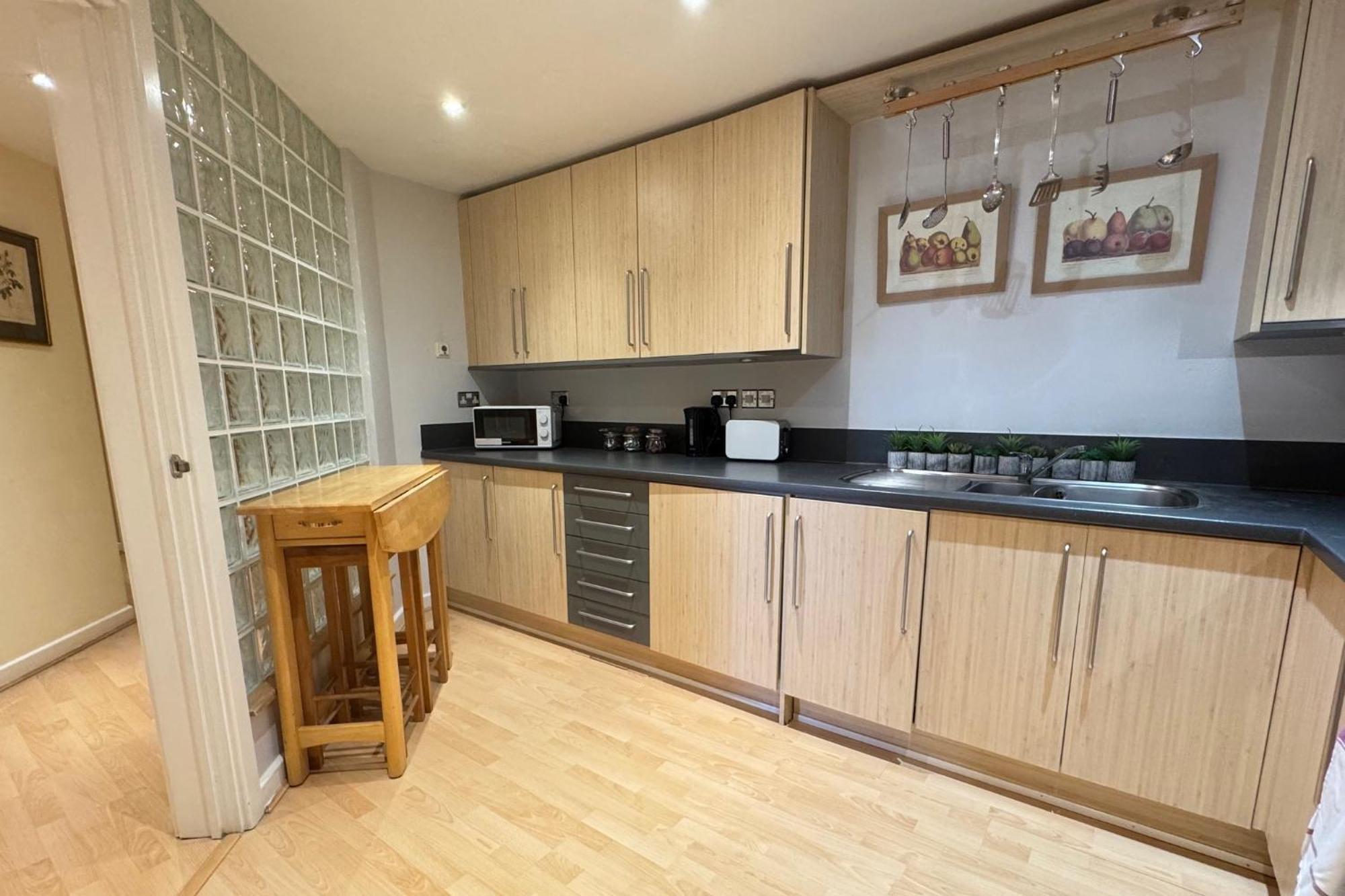 The Greenwich - Two Bedroom Apartment With Parking, Close To Ferry Terminals サウサンプトン エクステリア 写真
